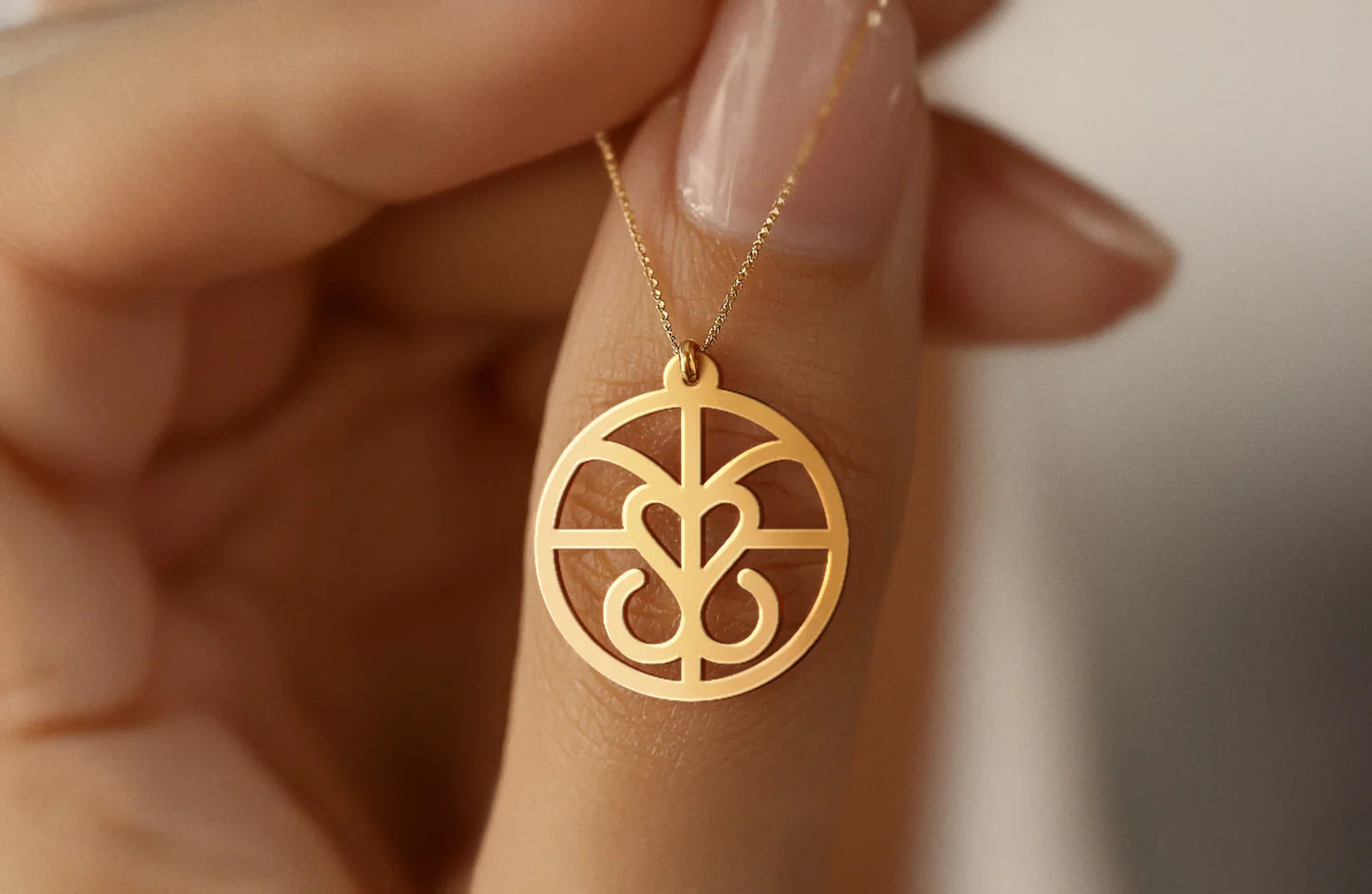 Diseñado para ti | Collar con Monograma a Medida